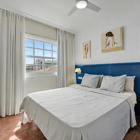 Top Floor Apartment With Ac And Heated Pool In Golf Del Sur San Miguel de Abona