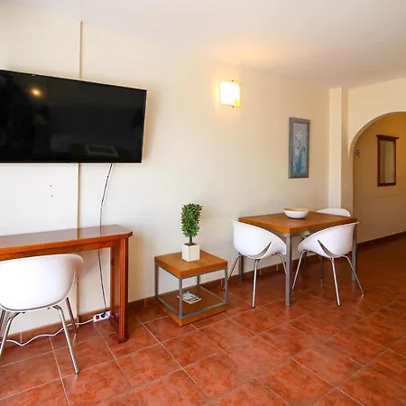 Appartement Top Floor Apartment With Ac And Heated Pool In Golf Del Sur San Miguel de Abona